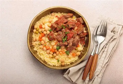 Cous cous magrebino con carne